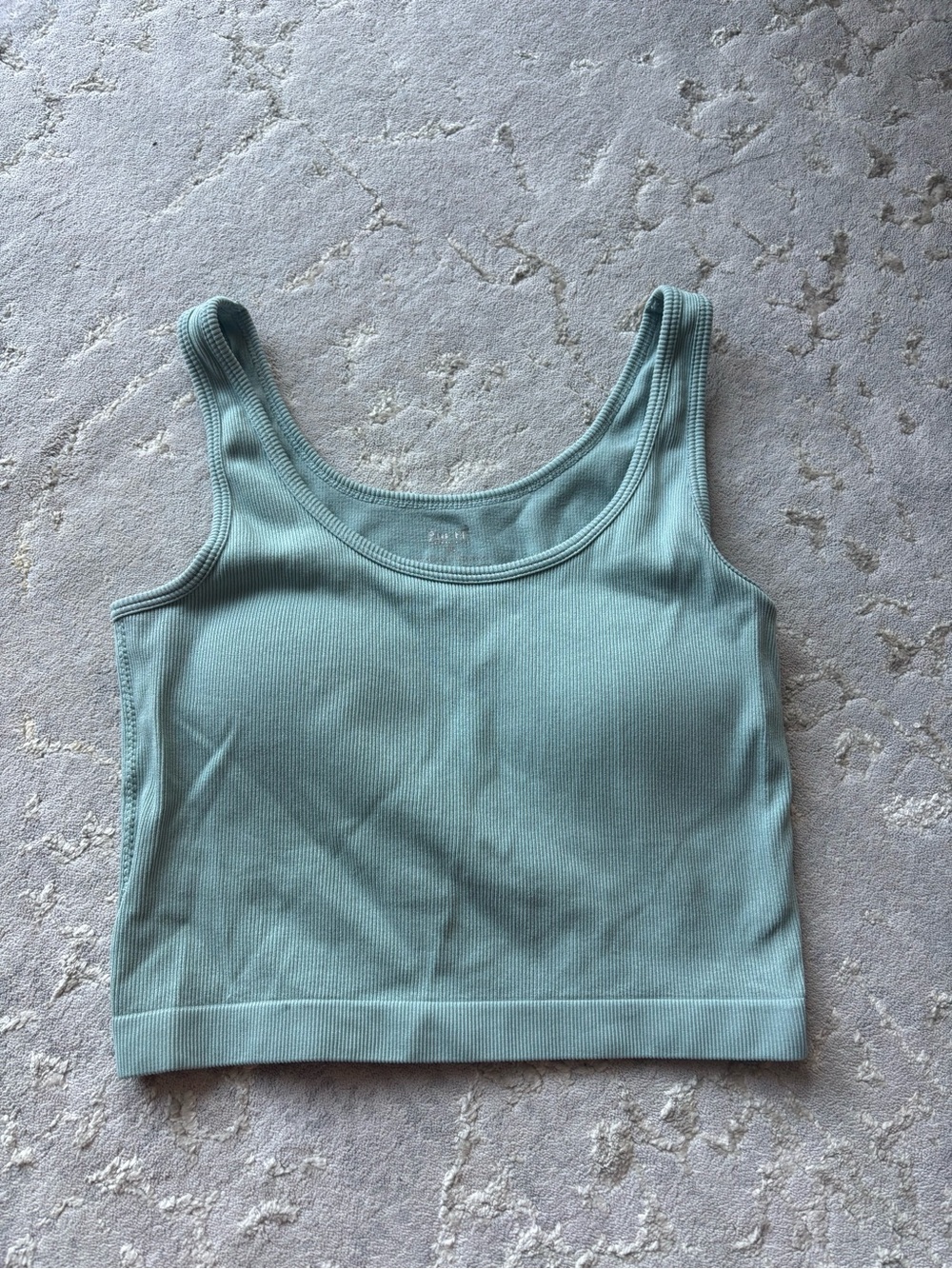Cropped workout tank